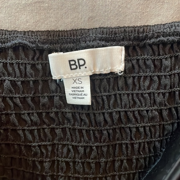 BP Cropped Black Top - Picture 3 of 3